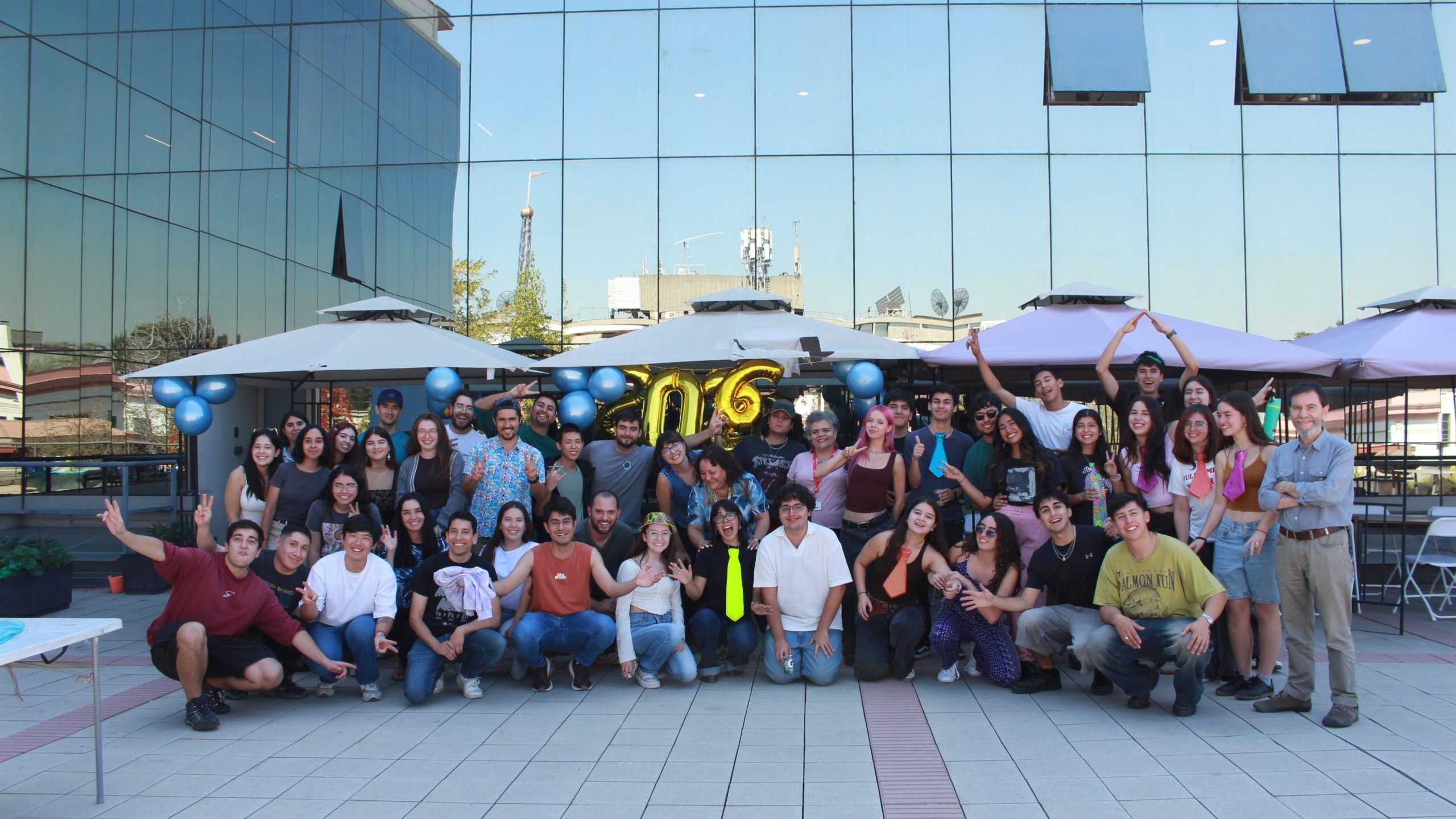 Comunidad de la división de Recursos Hídricos y Medio Ambiente celebrando el año nuevo hidrológico 2026